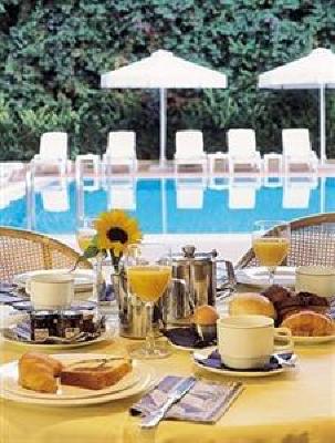 фото отеля Blazer Suites Hotel