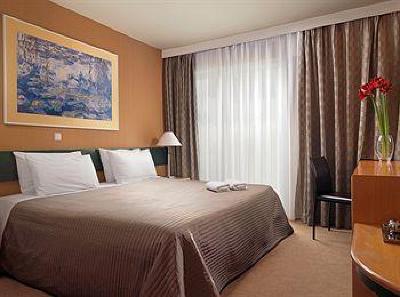 фото отеля Blazer Suites Hotel