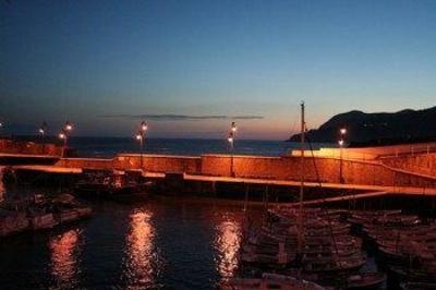 фото отеля Apartamentos Mundaka