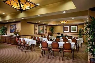 фото отеля Ayres Hotel Redlands