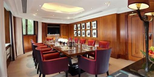 фото отеля Dorchester Hotel London