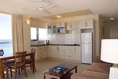 фото отеля Chateau Beachside Resort Gold Coast