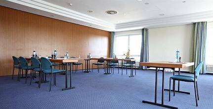 фото отеля Intercityhotel Stralsund