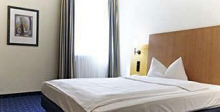 фото отеля Intercityhotel Stralsund