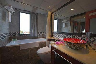 фото отеля Gia Bao Ha Noi Hotel