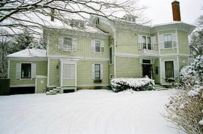 фото отеля Architects Inn - George Champlin Mason House