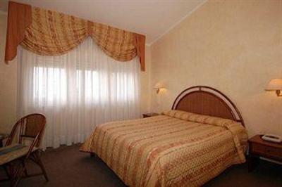 фото отеля Hotel Bellevue Gardone Riviera