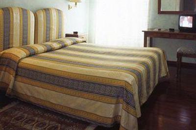 фото отеля Hotel Bellevue Gardone Riviera