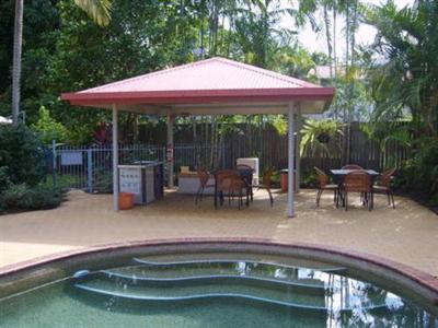 фото отеля Cairns Reef Apartment & Motel