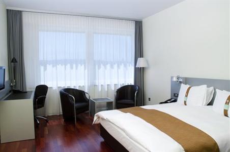 фото отеля Holiday Inn Bern Westside