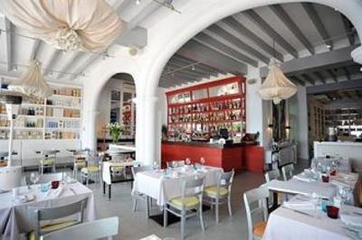 фото отеля Hostal Porto Colom Felanitx