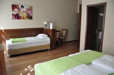 фото отеля Elit Hotel Budapest