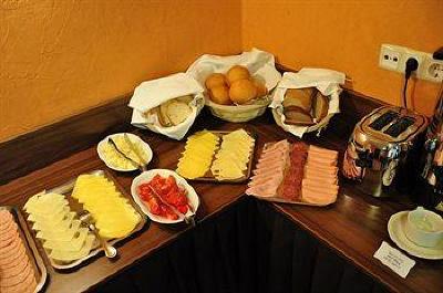 фото отеля Elit Hotel Budapest