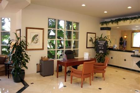 фото отеля Peacock Suites