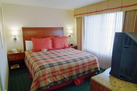 фото отеля Peacock Suites