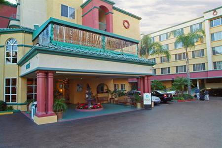 фото отеля Peacock Suites