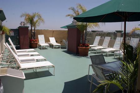 фото отеля Peacock Suites