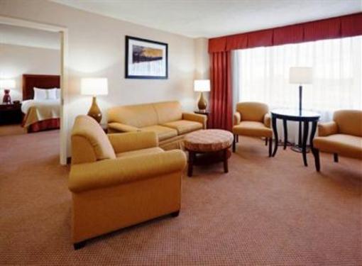 фото отеля Holiday Inn Harmon Meadow Secaucus