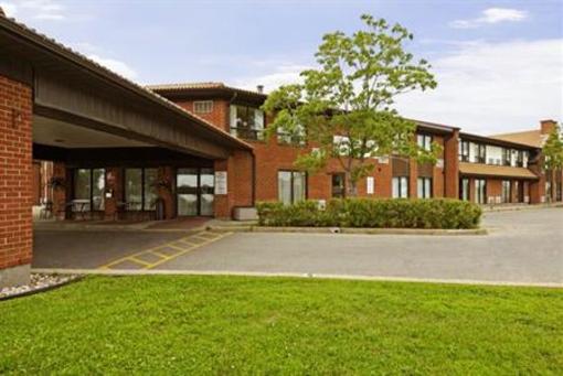 фото отеля Comfort Inn Montreal Aeroport