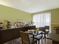 Comfort Inn Montreal Aeroport