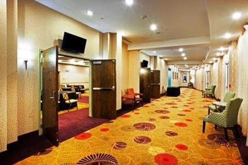 фото отеля Holiday Inn Rock Hill