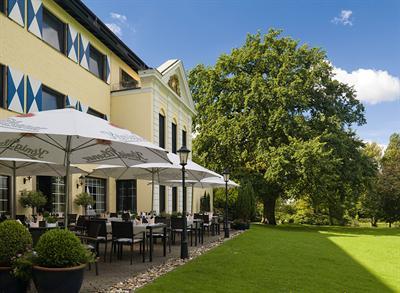 фото отеля Parkhotel Schloss Hohenfeld
