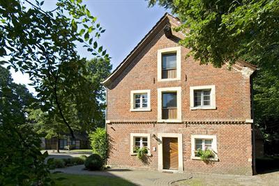 фото отеля Parkhotel Schloss Hohenfeld