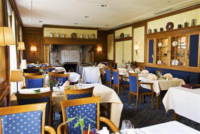 фото отеля Parkhotel Schloss Hohenfeld