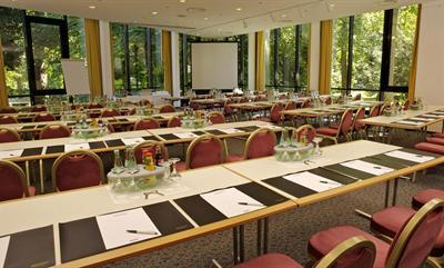 фото отеля Parkhotel Schloss Hohenfeld