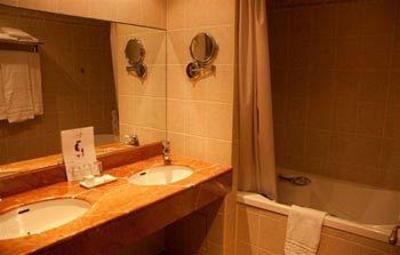фото отеля BEST WESTERN L'Orangerie