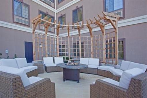 фото отеля Staybridge Suites Houston Stafford