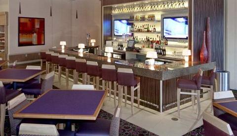 фото отеля Embassy Suites Raleigh - Durham Airport Brier Creek