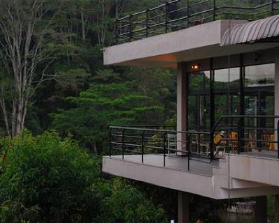 фото отеля Hunas Falls Hotel