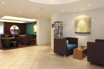 фото отеля Express by Holiday Inn Bedford Elstow