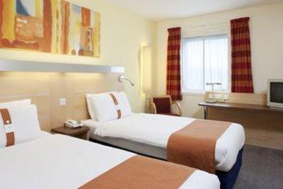 фото отеля Express by Holiday Inn Bedford Elstow