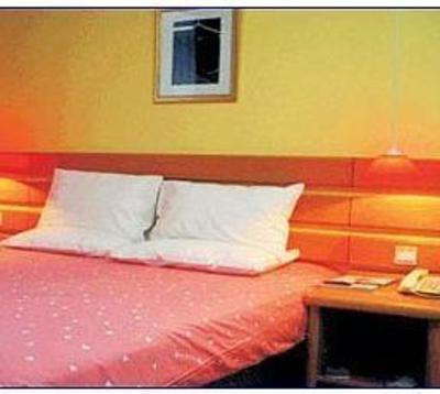 фото отеля Home Inn (Hangzhou Xiaoshan Tonghui Road)