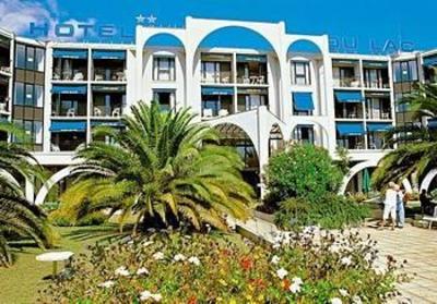 фото отеля Hotel Du Lac Saint-Paul-les-Dax