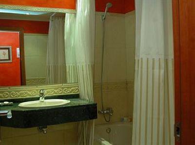 фото отеля Hotel Torres De Somo Ribamontán al Mar