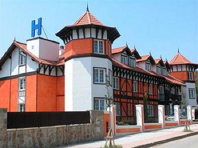 фото отеля Hotel Torres De Somo Ribamontán al Mar