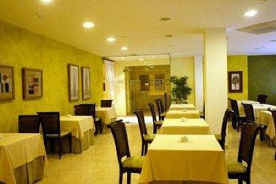 фото отеля Hotel Torres De Somo Ribamontán al Mar