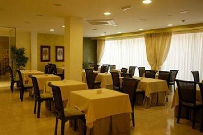фото отеля Hotel Torres De Somo Ribamontán al Mar
