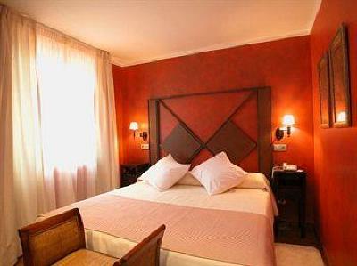 фото отеля Hotel Torres De Somo Ribamontán al Mar