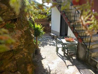 фото отеля Moneglia Apartment 2