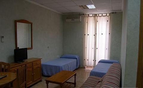 фото отеля Hostal La Milagrosa Alicante
