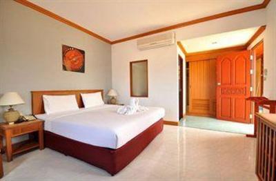 фото отеля Baan Phil Guesthouse Phuket