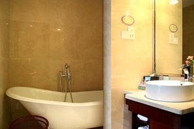 фото отеля East Joy Kelly Hotel