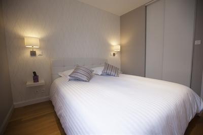 фото отеля Cityhome - Appartement Turgot