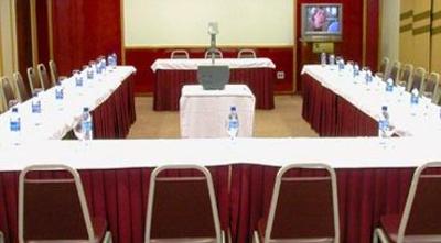 фото отеля Zoghbi All Suites Hotel