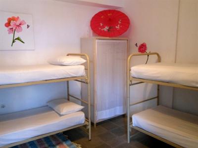 фото отеля Youth Hostel Oia