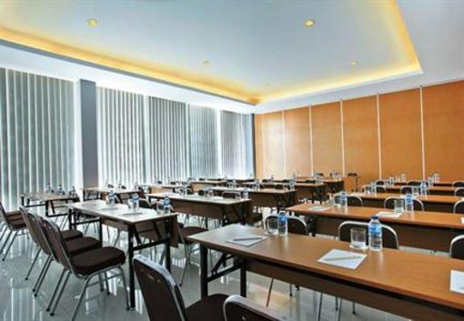 фото отеля Amaris Hotel Embong Malang - Surabaya
